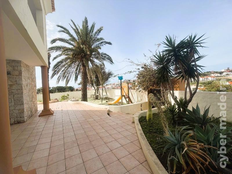 Moradia T4 para Venda