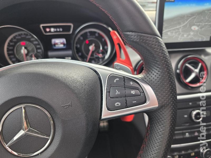 MERCEDES CLA 45 AMG 4MATIC 380CV Gasolina