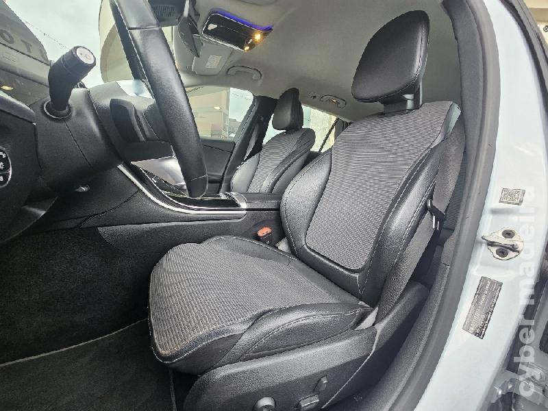MERCEDES C 220d Station 2.0d Avantgarde 200cv MHEV (42 mil KMS)(2022) Gasóleo