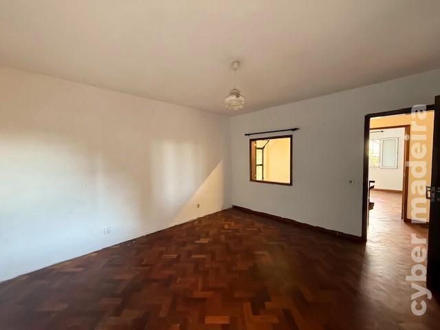 Moradia T4 para Venda