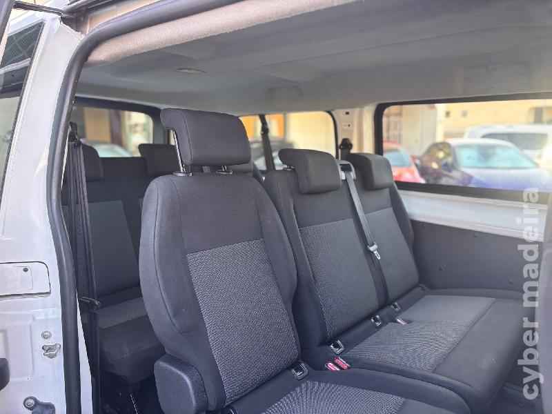 OPEL VIVARO 9 LUGARES Gasóleo