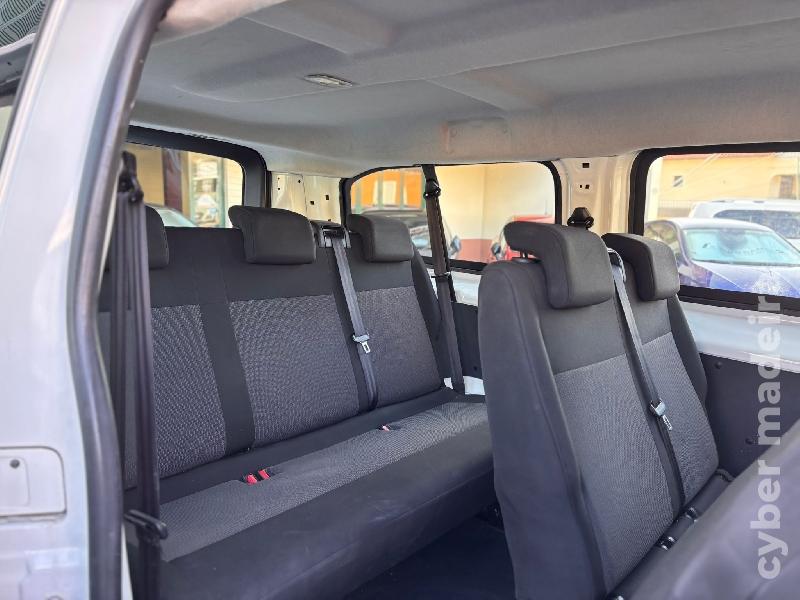 OPEL VIVARO 9 LUGARES Gasóleo