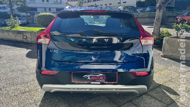 VOLVO V40 Cross Country D2 OCEAN RACE Gasóleo