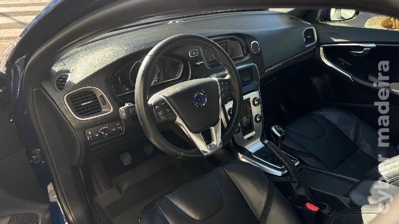 VOLVO V40 Cross Country D2 OCEAN RACE Gasóleo