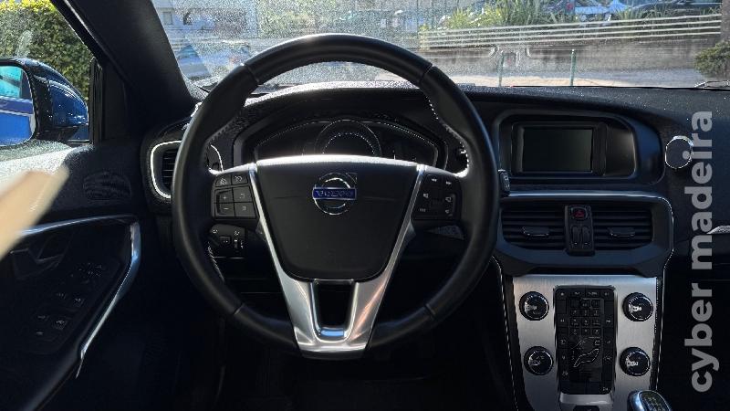 VOLVO V40 Cross Country D2 OCEAN RACE Gasóleo