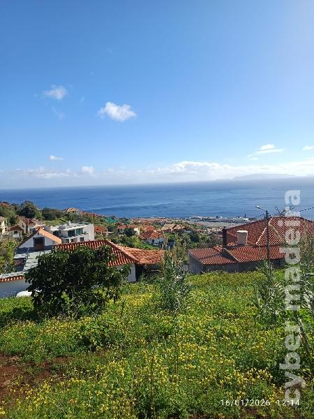 Terreno T3 para Venda