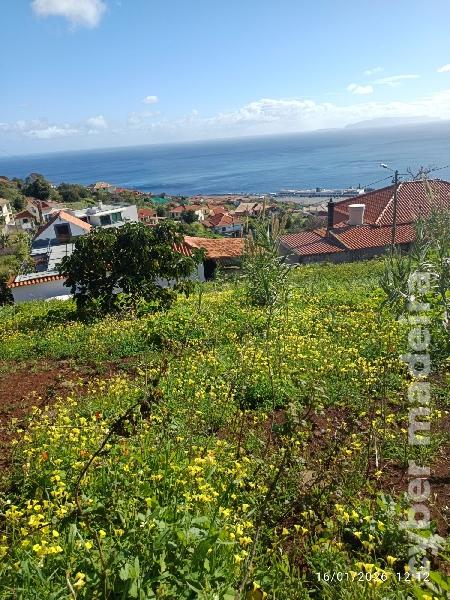 Terreno T3 para Venda