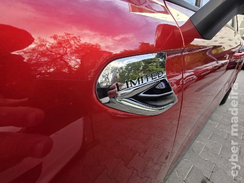 RENAULT CLIO V TCE LIMITED C/GARANTIA Gasolina