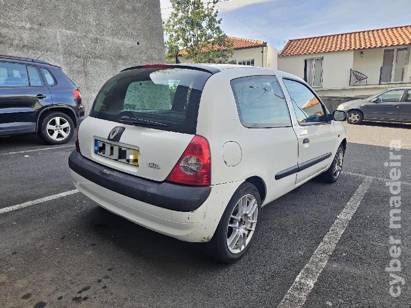 RENAULT CLIO 1.5 DCI VAN Gasóleo
