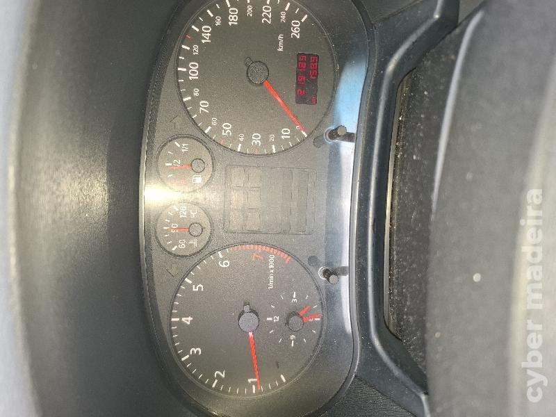 AUDI A3 1.6cc gasolina Gasolina