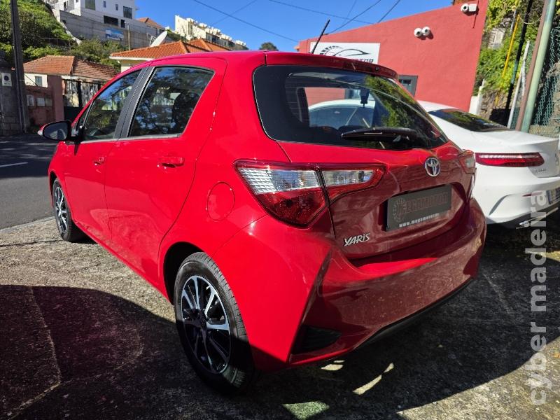TOYOTA YARIS 1.0 VVT-I COMFORT Gasolina