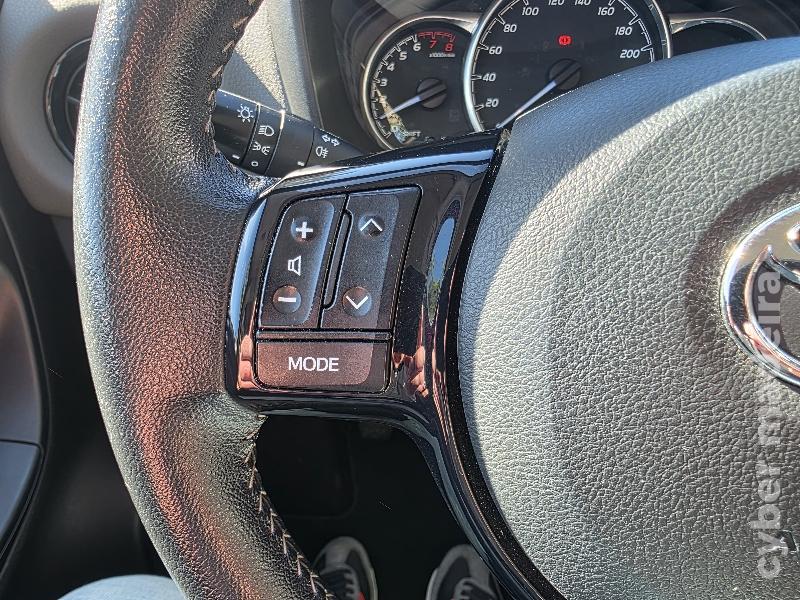 TOYOTA YARIS 1.0 VVT-I COMFORT Gasolina