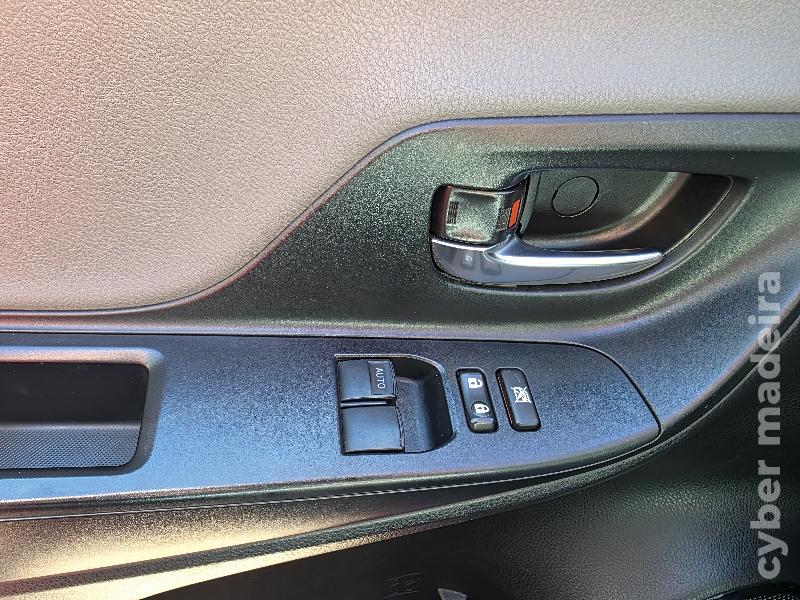 TOYOTA YARIS 1.0 VVT-I COMFORT Gasolina