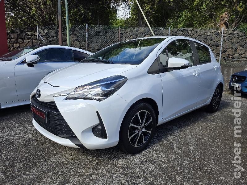 TOYOTA YARIS 1.0 VVT-I COMFORT Gasolina