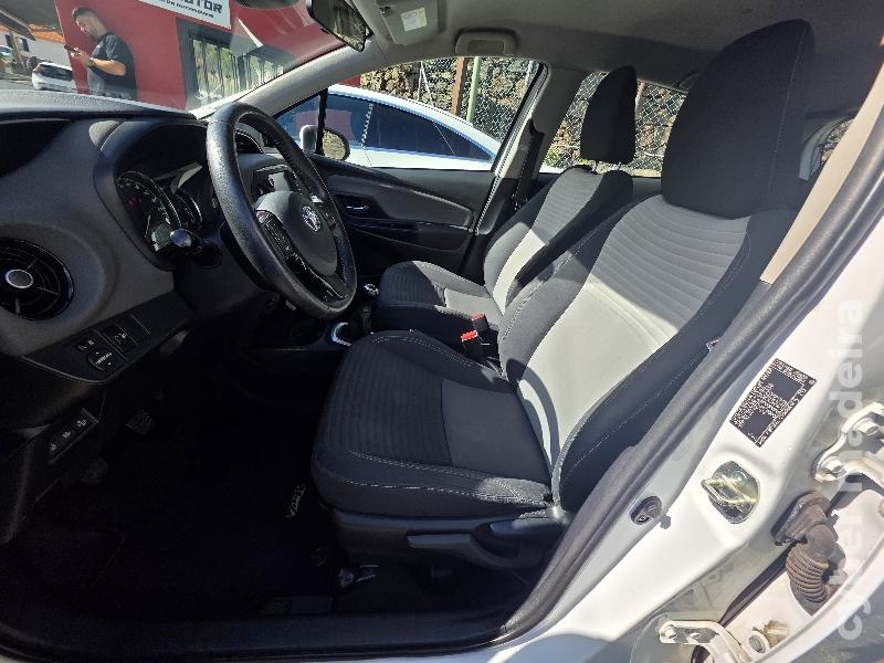 TOYOTA YARIS 1.0 VVT-I COMFORT Gasolina