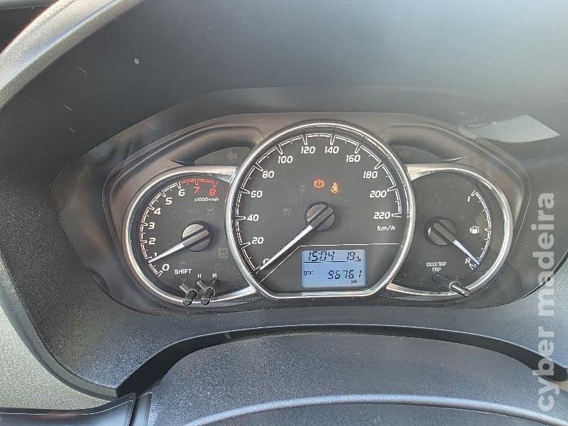 TOYOTA YARIS 1.0 VVT-I COMFORT Gasolina