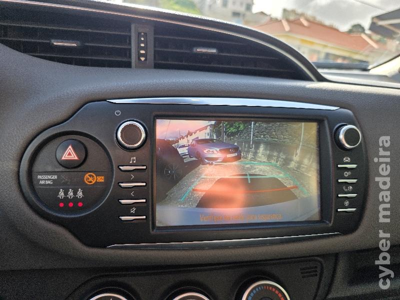 TOYOTA YARIS 1.0 VVT-I COMFORT Gasolina