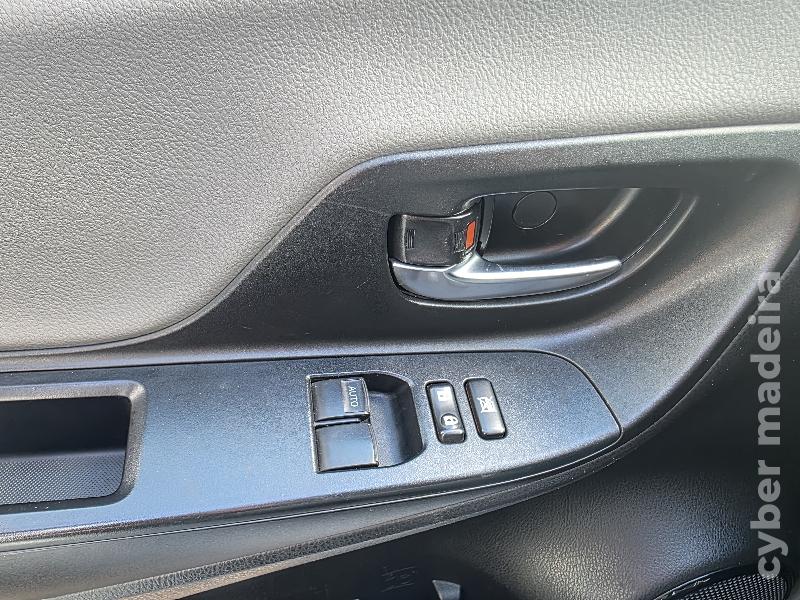 TOYOTA YARIS 1.0 VVT-I COMFORT Gasolina