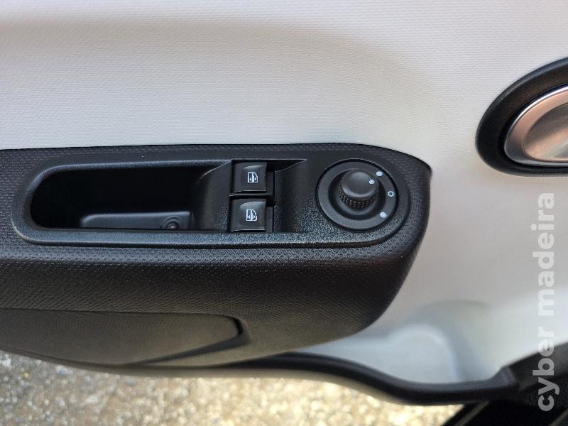 RENAULT TWINGO 0.9 TCE LIMITED 90CV Gasolina