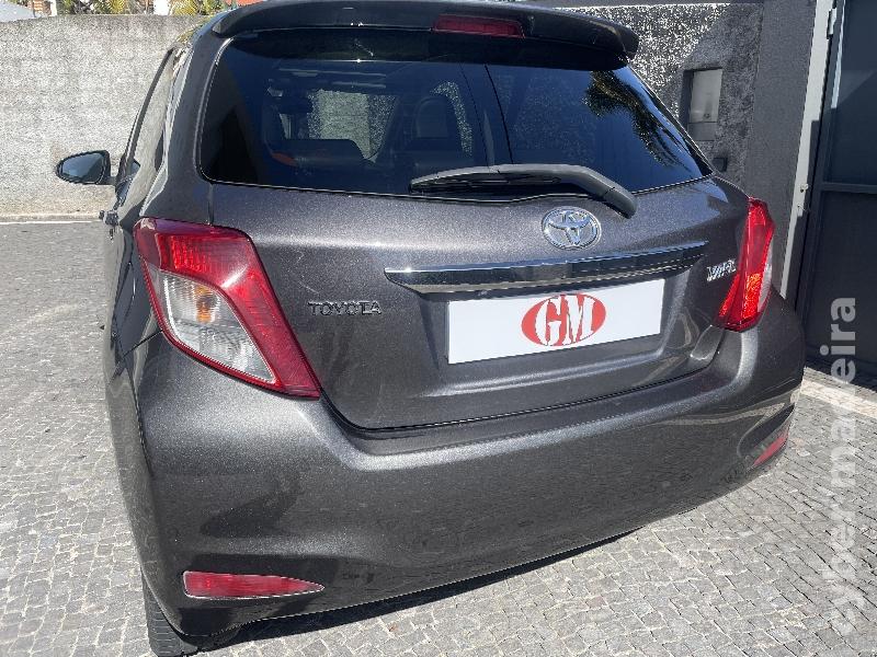 TOYOTA YARIS 1.4 D4D 90cv SPORT Gasóleo