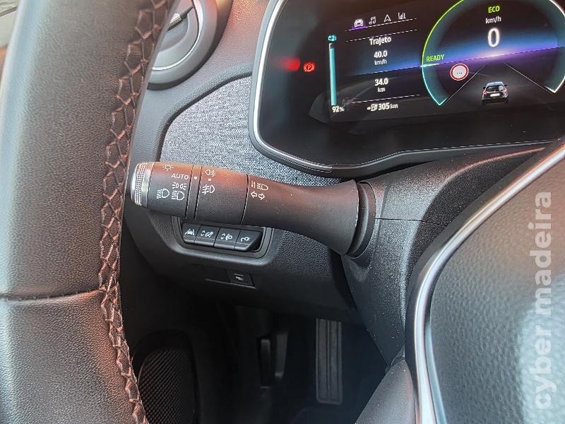RENAULT ZOE Z.E. 52KW INTENS 109CV Eléctrico