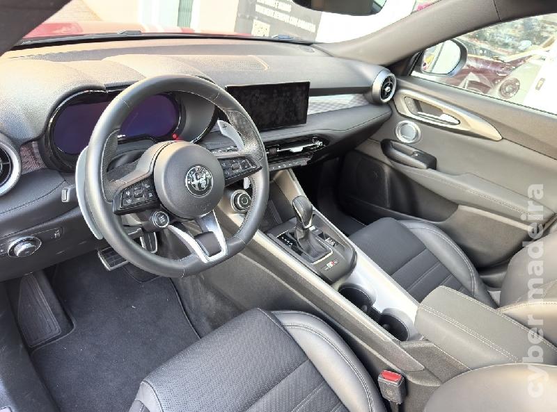 ALFA ROMEO TONALE 1.3 PLUG-IN HYBRID VELOCE E - AWD - 280 CV - 01/2024 C/17.000km APENAS Híbrido