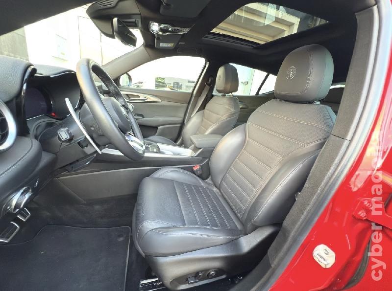 ALFA ROMEO TONALE 1.3 PLUG-IN HYBRID VELOCE E - AWD - 280 CV - 01/2024 C/17.000km APENAS Híbrido