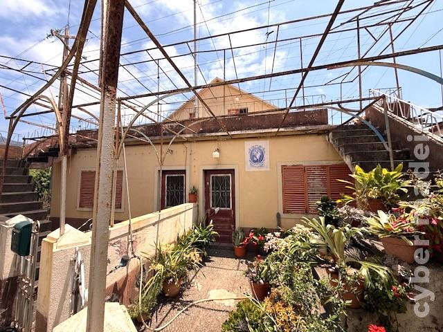 Moradia T5 para Venda