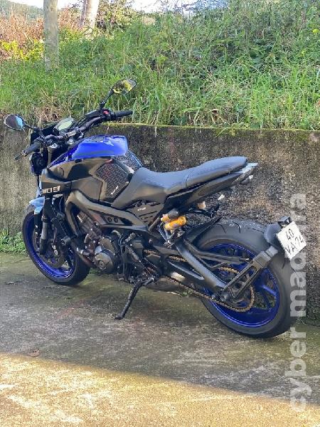 Yamaha MT-09 900 cc Sport, turismo
