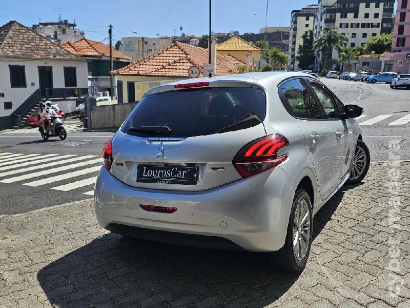 PEUGEOT 208 208 1.2 PureTech Style 83cv 5p c/Cam (05/2017) Gasolina