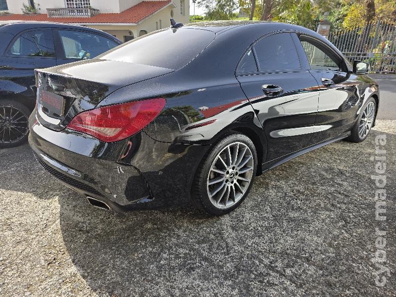 MERCEDES CLA 220d AMG LINE AUTOMÁTICO 170cv Gasóleo