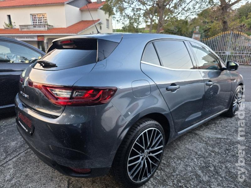 RENAULT MEGANE 1.5 DCI ZEN 110CV Gasóleo