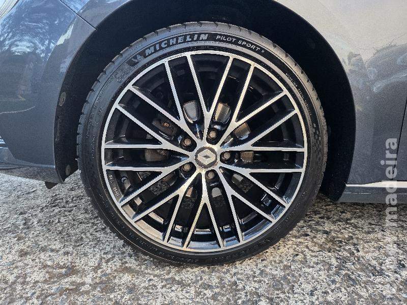 RENAULT MEGANE 1.5 DCI ZEN 110CV Gasóleo