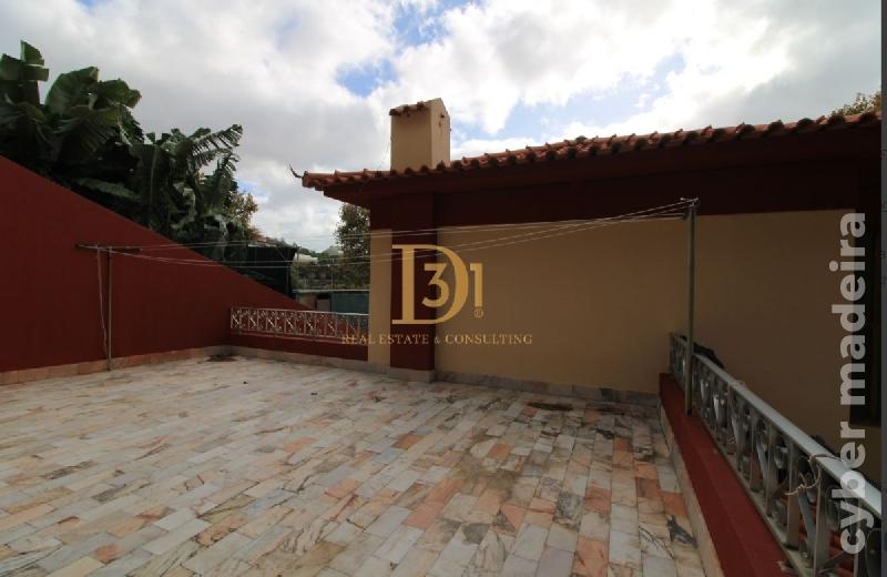 Moradia T4 para Venda