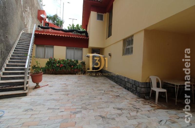 Moradia T4 para Venda