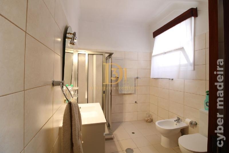 Moradia T4 para Venda