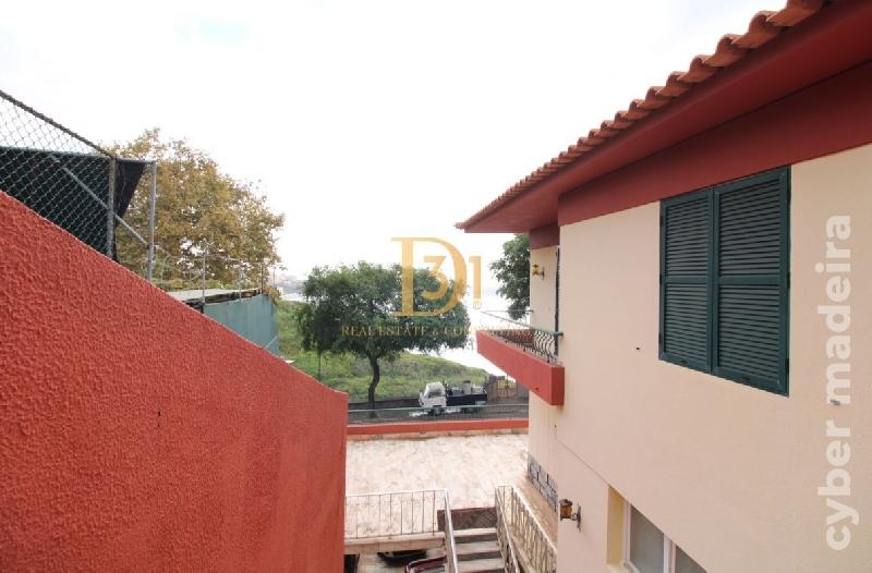 Moradia T4 para Venda