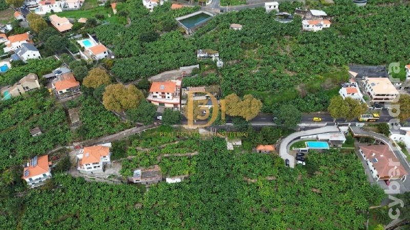 Moradia T4 para Venda