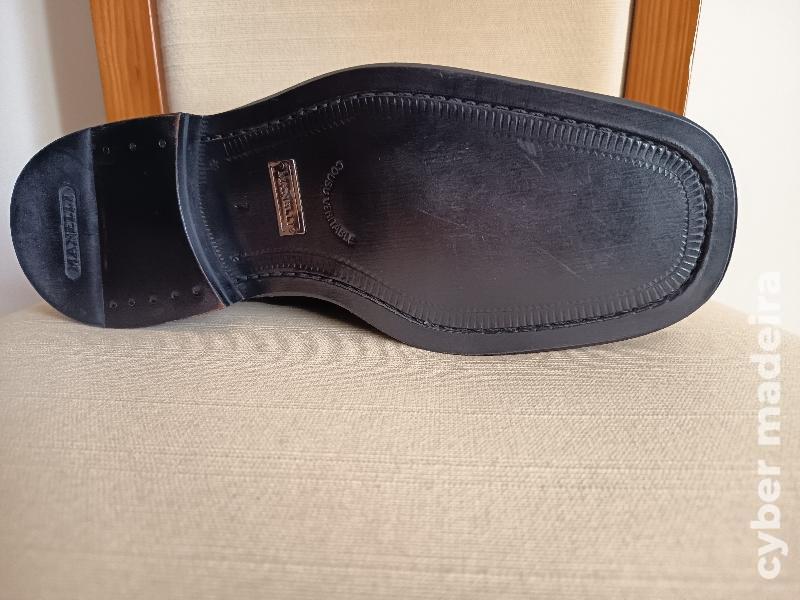 Sapatos novos número 40