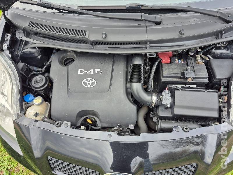 TOYOTA YARIS 1.4 D4D Gasóleo