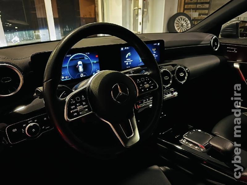 MERCEDES CLA 180D SHB URBAN MOTOR 2.0CC Gasóleo