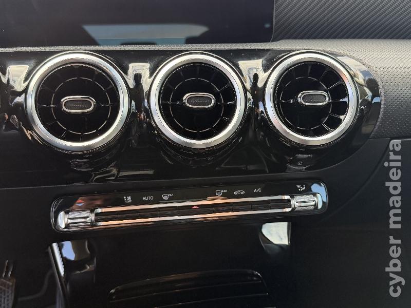 MERCEDES A A200 PROGRESSIVE 1.3 163CV AUT Gasolina