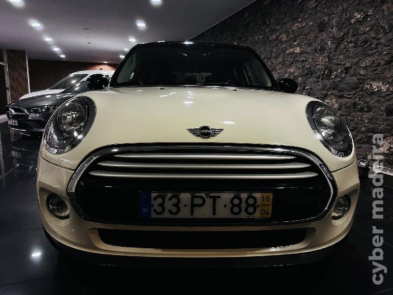 MINI MINI COOPER D 5 portas Gasóleo