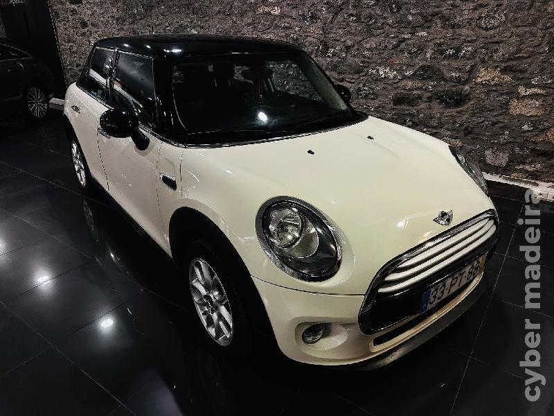 MINI MINI COOPER D 5 portas Gasóleo