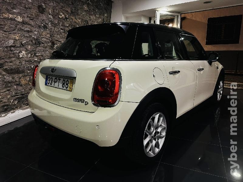 MINI MINI COOPER D 5 portas Gasóleo