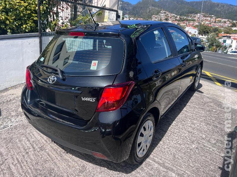 TOYOTA YARIS 1.4 D-4D 90 cv Gasóleo