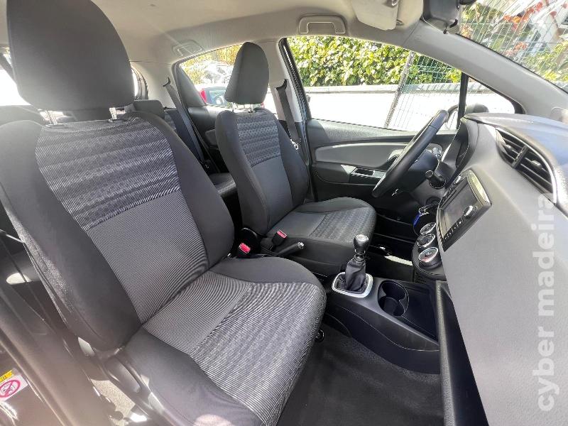 TOYOTA YARIS 1.4 D-4D 90 cv Gasóleo