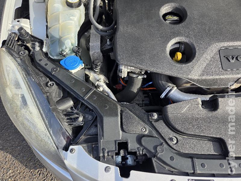 VOLVO V40 Cross Country D2 1.6cc 116cv Gasóleo