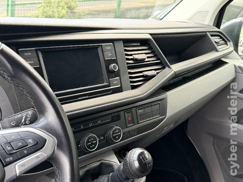 VOLKSWAGEN CARAVELLE LIFE 2.0 TDI 150CV Gasóleo