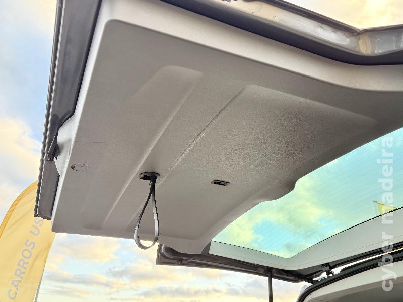 VOLKSWAGEN CARAVELLE LIFE 2.0 TDI 150CV Gasóleo